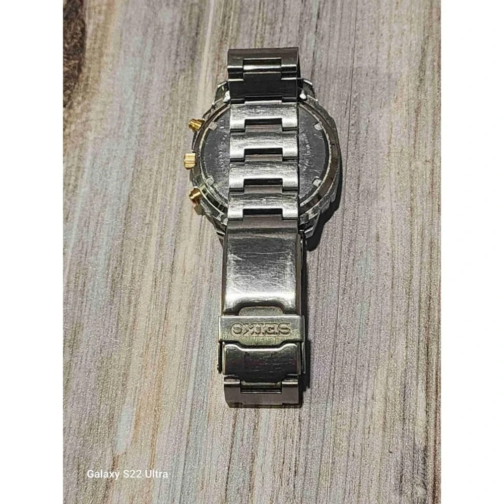 Seiko‎ Chronograph Water Resist 50M Mens Watch Silver Gold V657-9089 Vintage